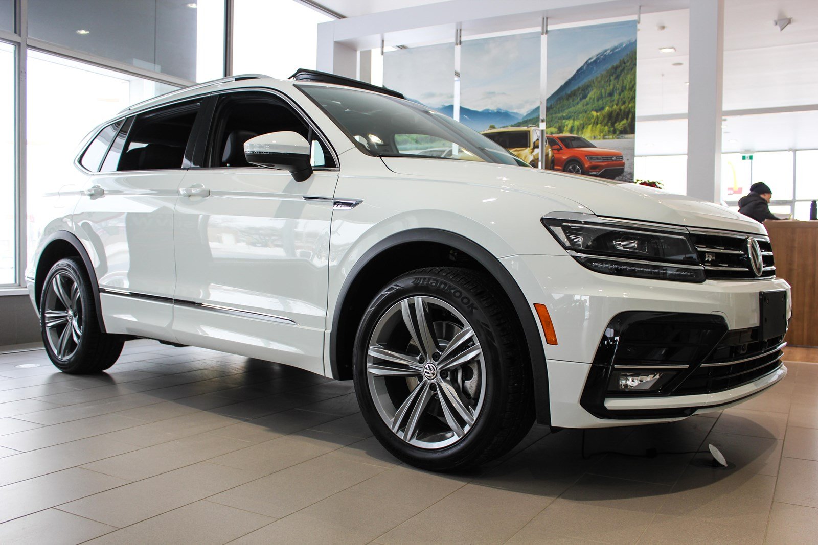 2019 Volkswagen Tiguan Highline R Line AWD w/ Digital Dash/Leather ...